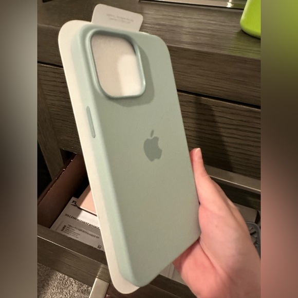 iPhone 14 Pro Max cases (2) - Picture 9 of 11